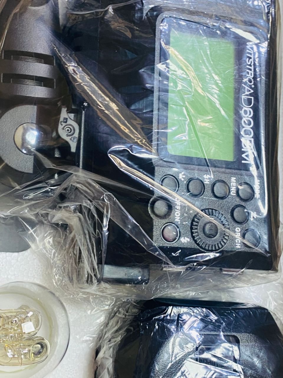 AD600BM  photographic lights
